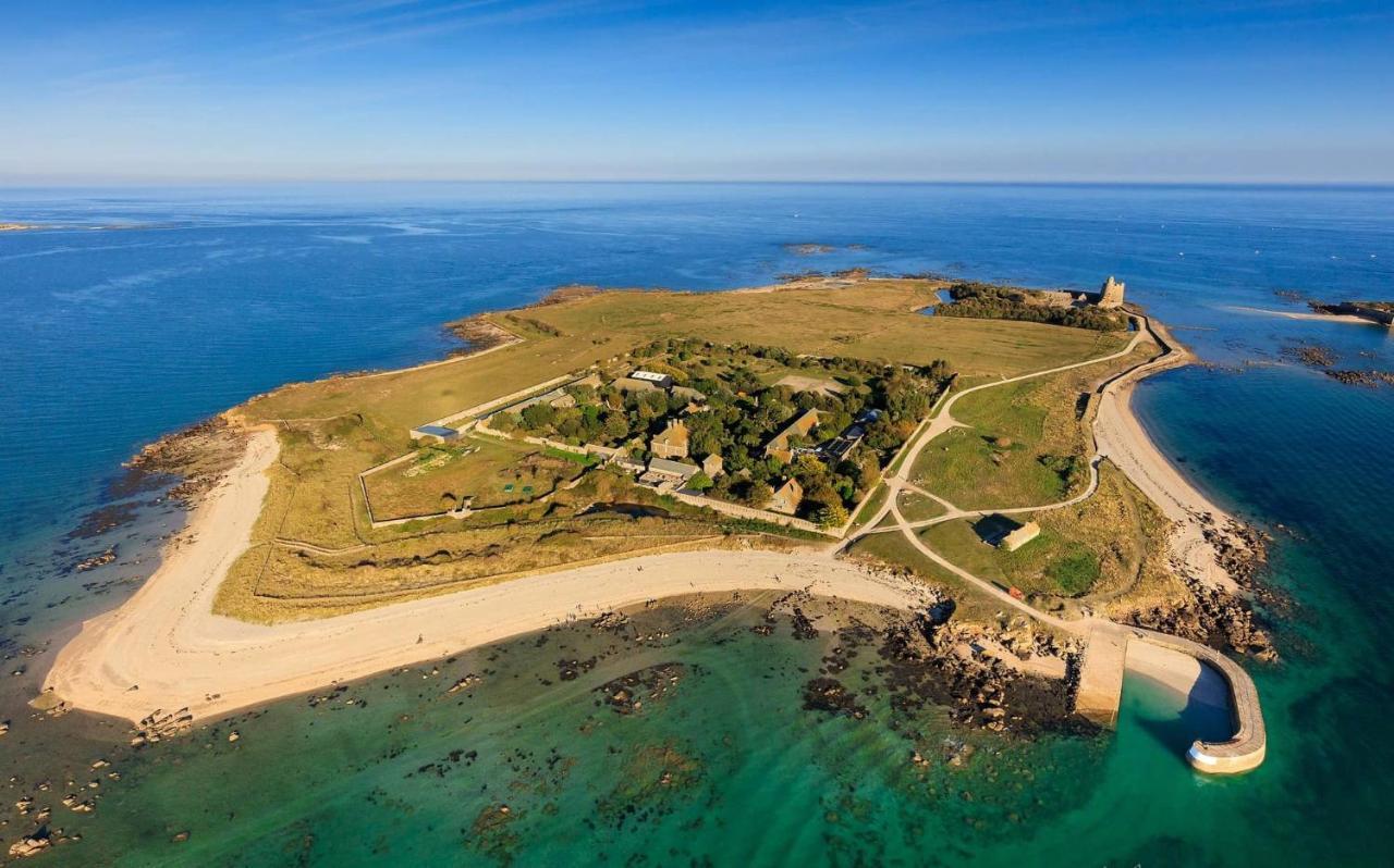 Maison Normande Proche De La Mer Et Des Lieux Touristiques Quettehou 外观 照片